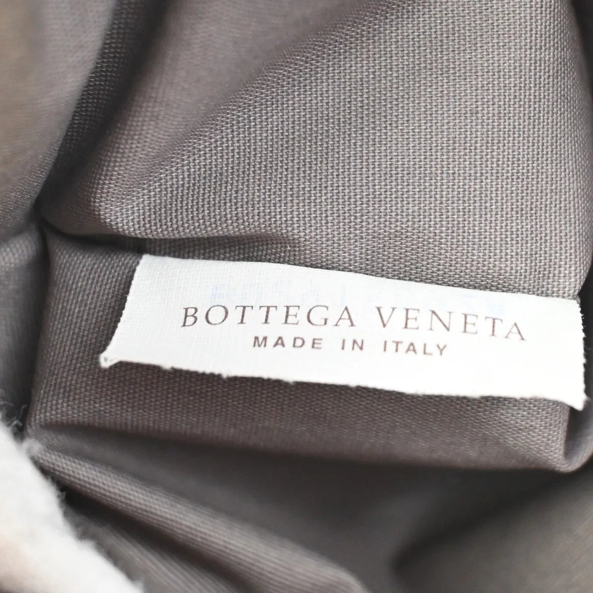Bottega Veneta Flat Messenger Intrecciato Nappa Red Leather Shoulder Bag Bag (Pre-Owned)