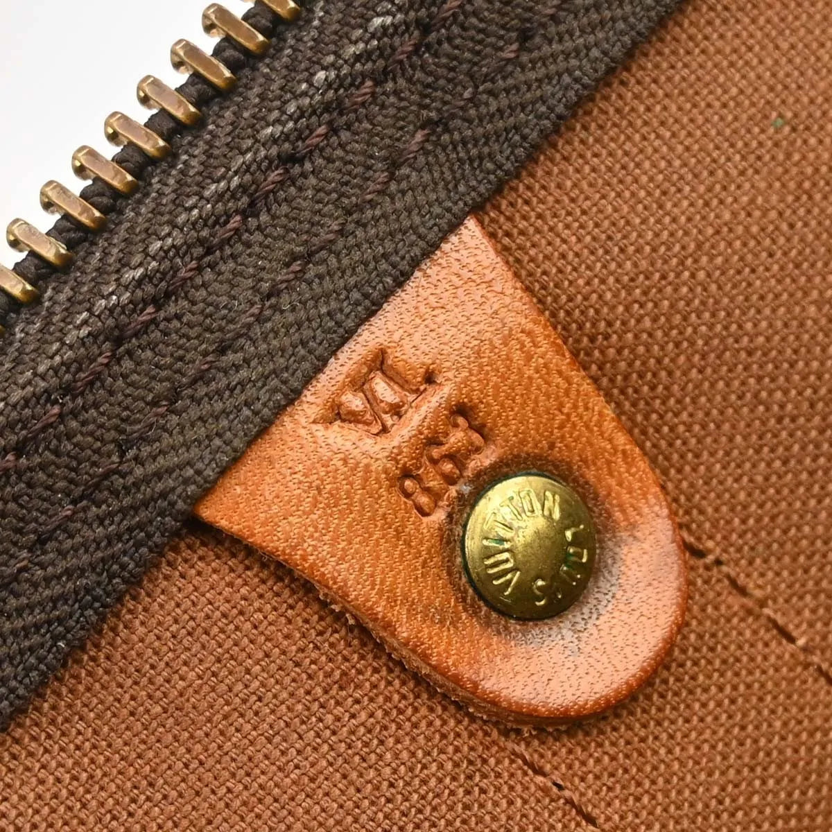 Louis Vuitton Keepall Monogram Canvas Brown Canvas Travel Bag Bag (Pre-Owned)