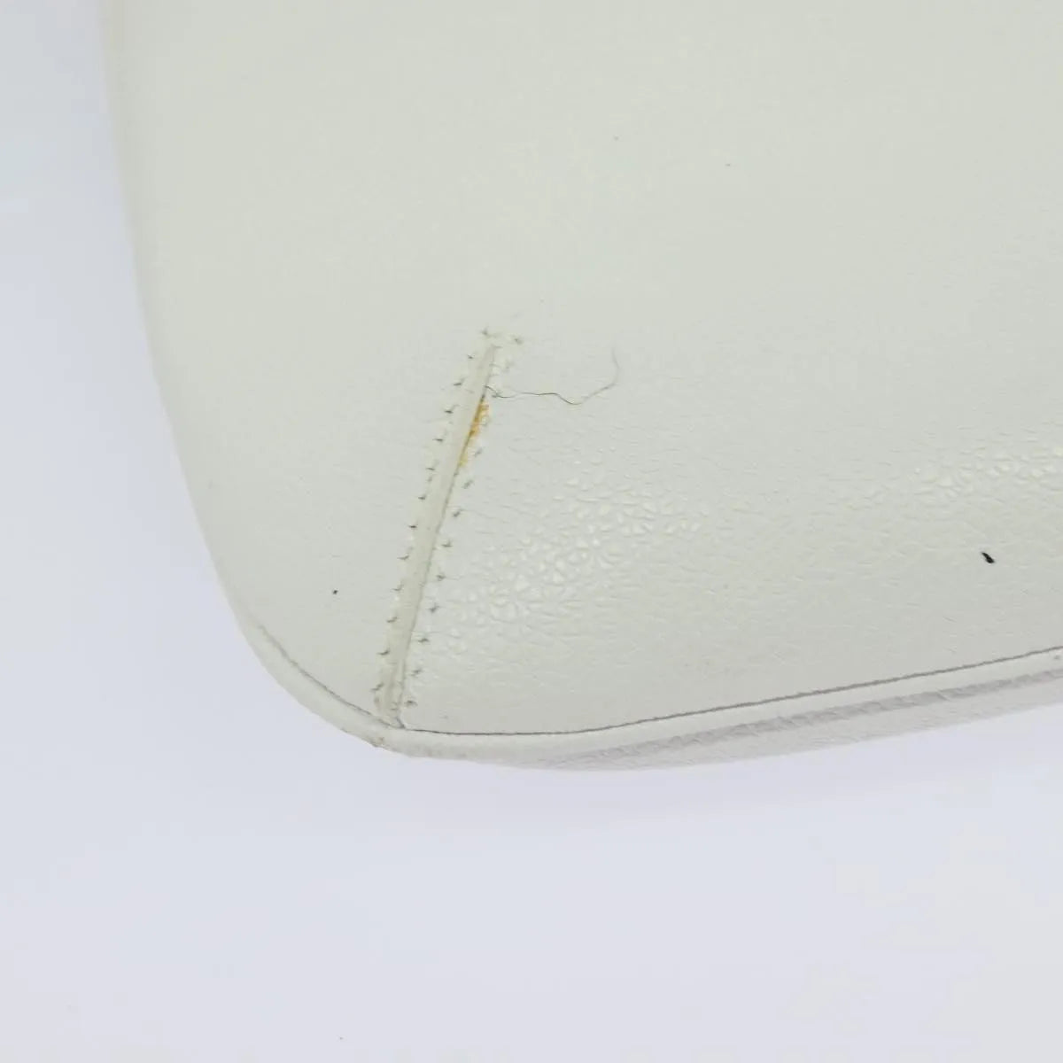 Bvlgari Vintage Leather White Leather Shoulder Bag Bag (Pre-Owned)