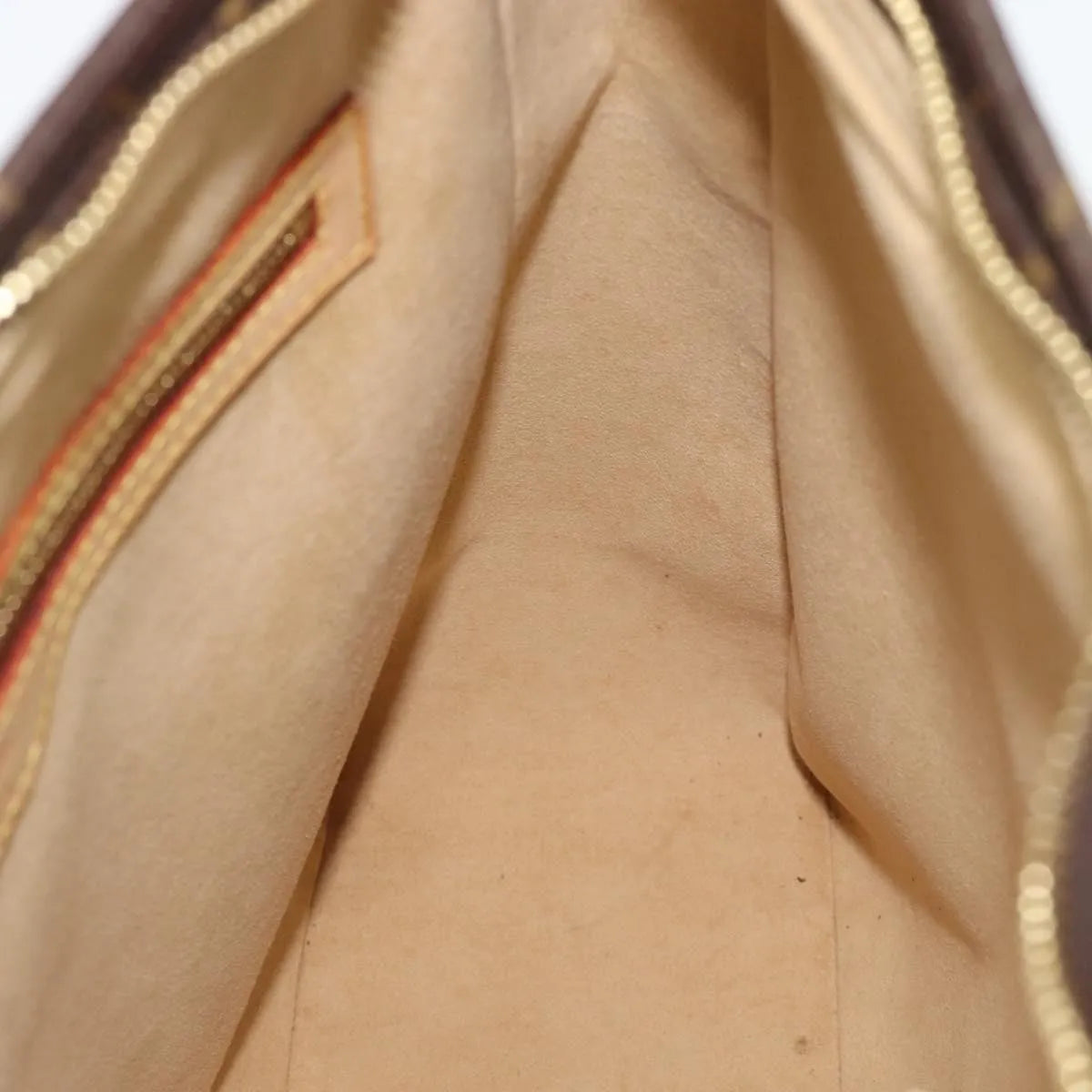 Louis Vuitton Looping Monogram Canvas Brown Canvas Handbag (Pre-Owned)