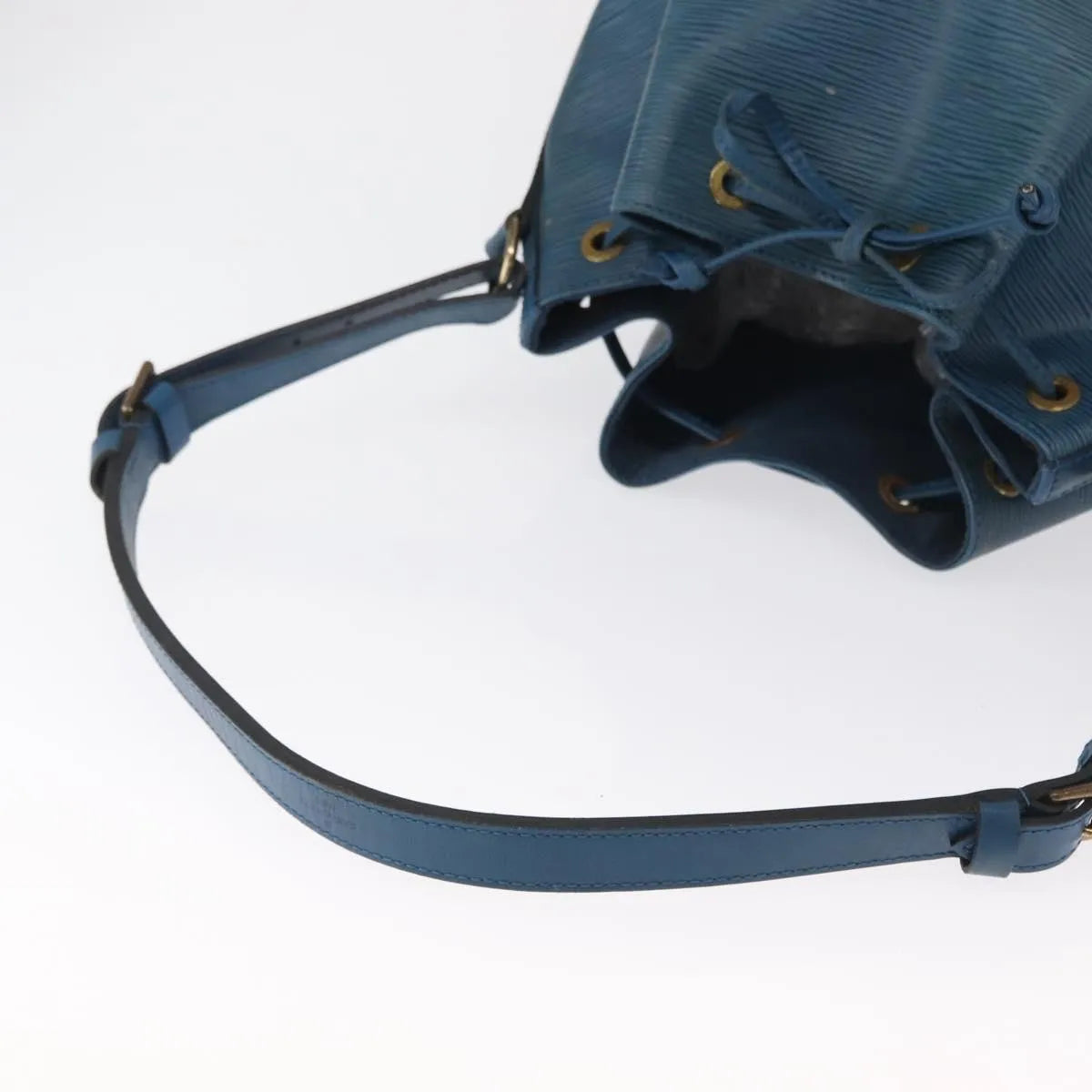Louis Vuitton Petit Noe Epi Leather Blue Leather Shoulder Bag Bag (Pre-Owned)