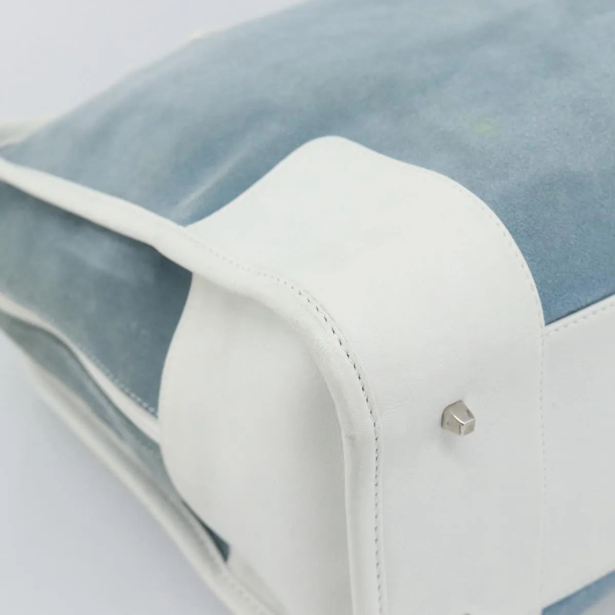 Loewe Amazona Suede Blue Suede Handbag (Pre-Owned)