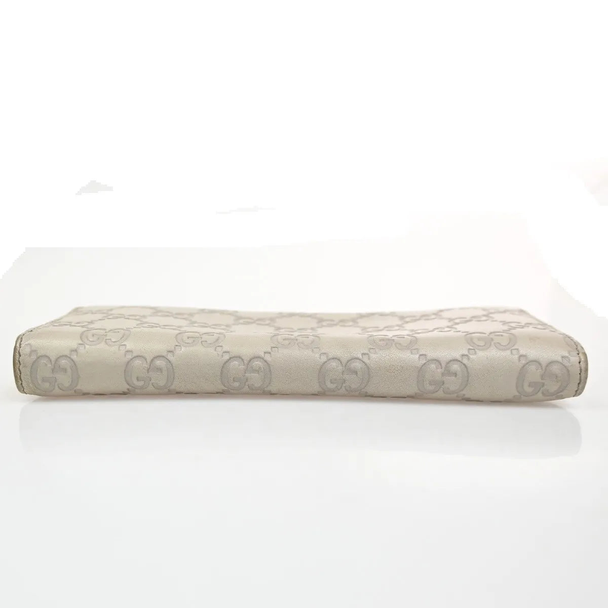 Gucci Interlocking G Zip Around Wallet (Outlet) Leather Beige Leather Wallets Accessory (Pre-Owned)