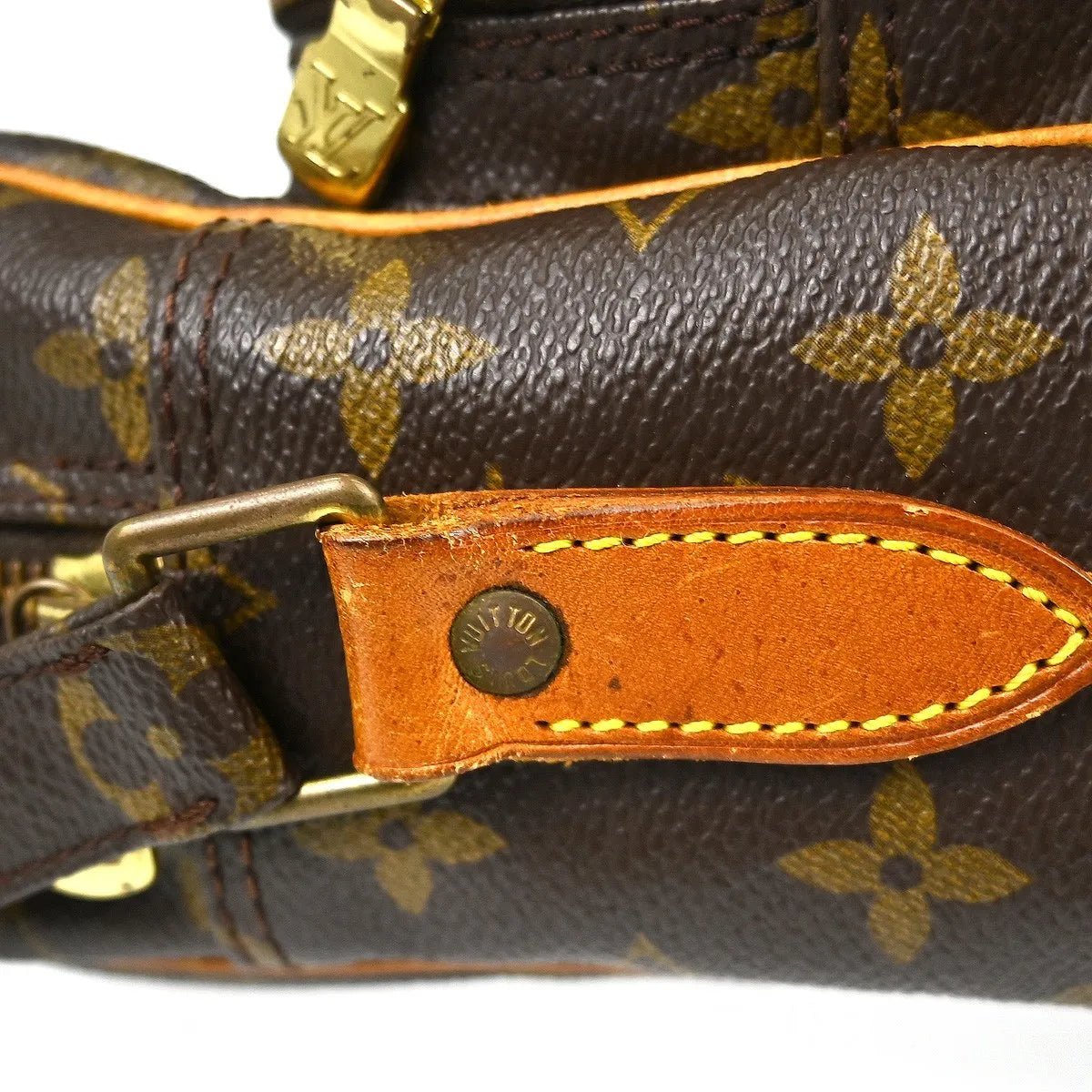 Louis Vuitton Nil Messenger Monogram Canvas Brown Canvas Shoulder Bag Bag (Pre-Owned)