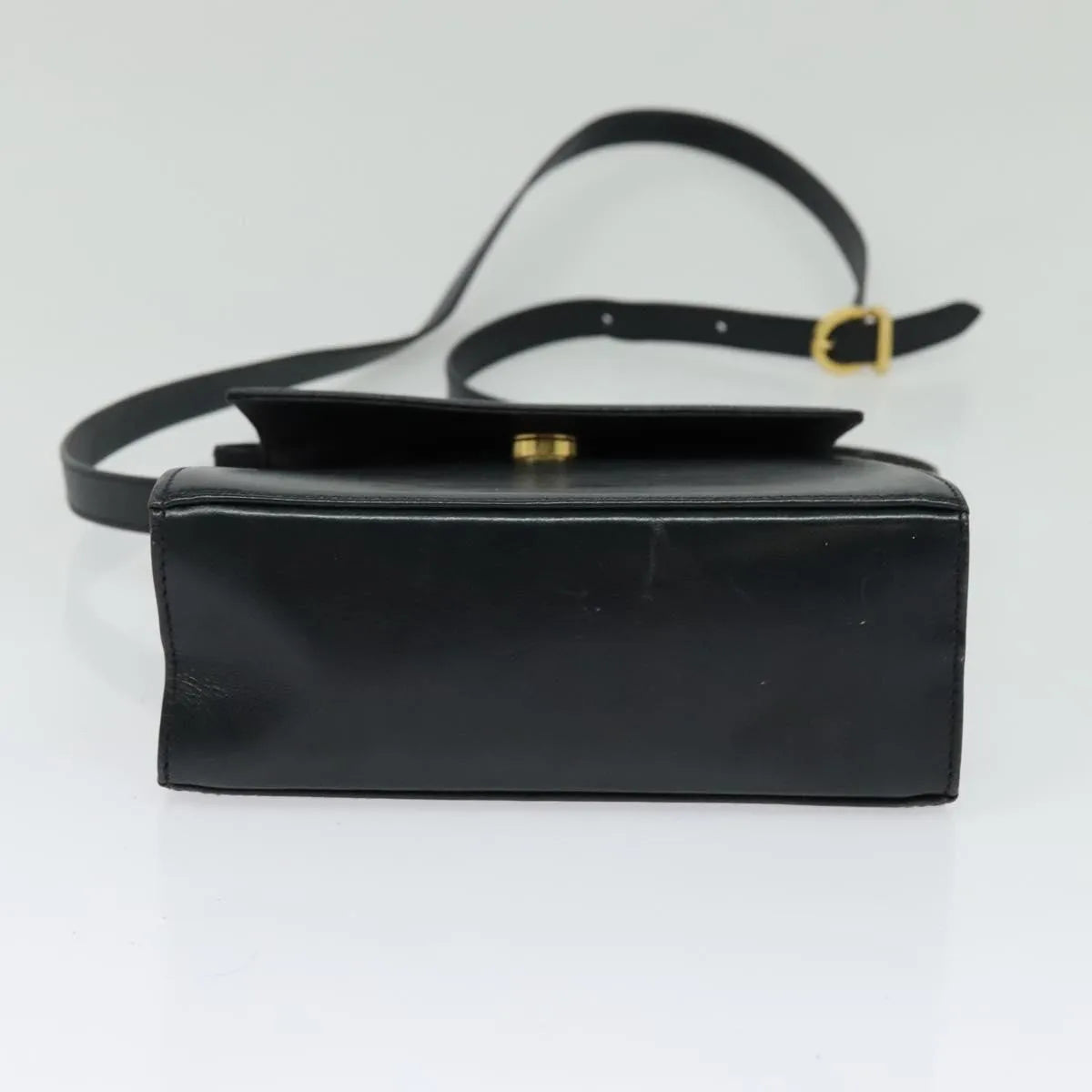 Salvatore Ferragamo Vintage Leather Navy Leather Handbag (Pre-Owned)