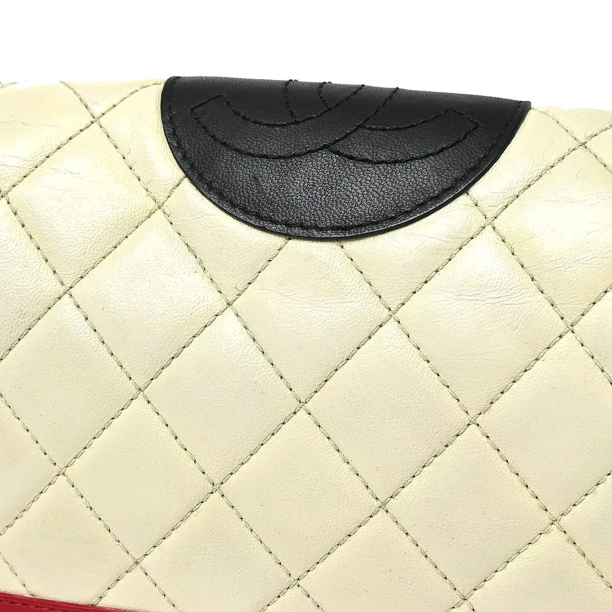 Chanel Crest Boy Flap Quilted Lambskin White Leather Shoulder Bag Bag (Pre-Owned)
