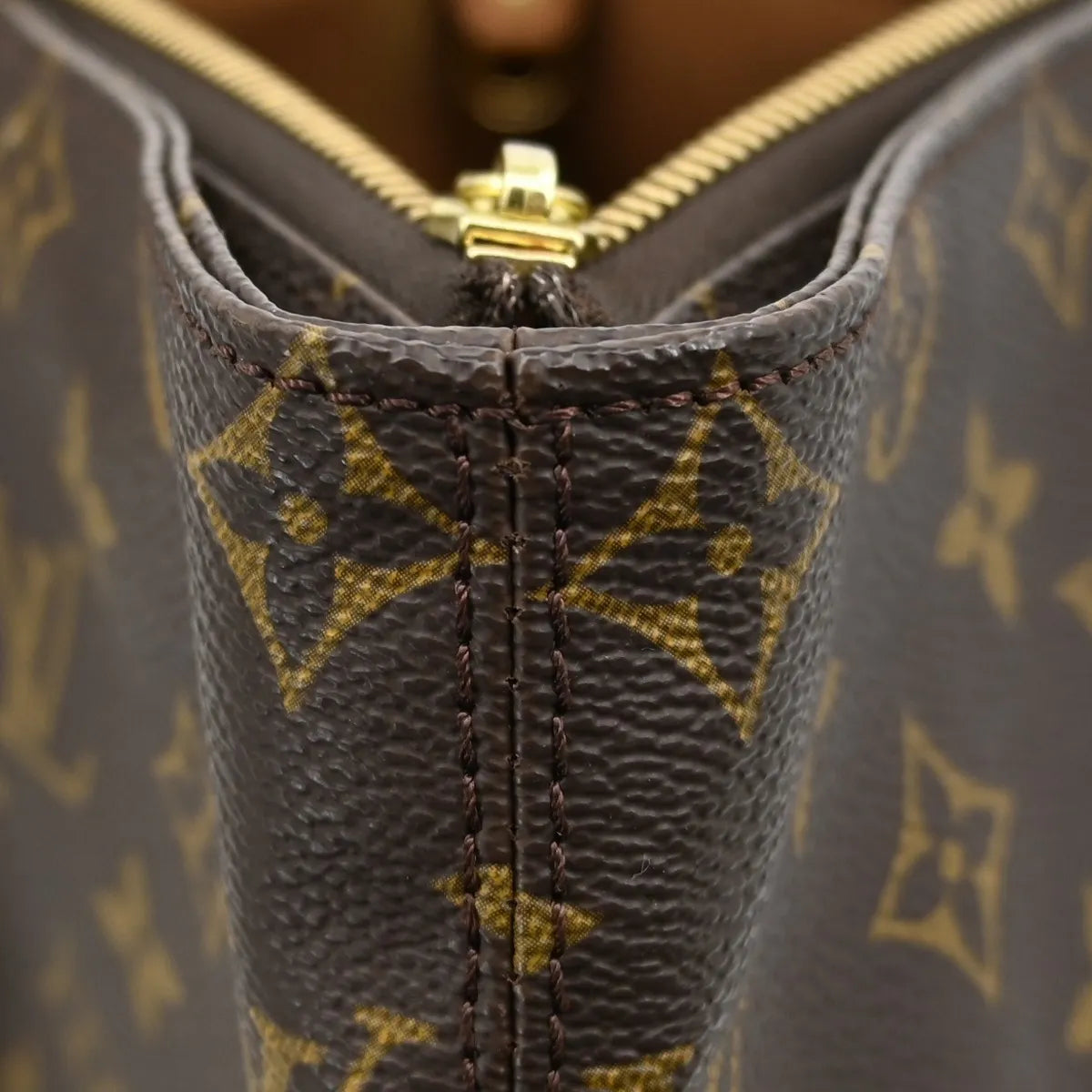 Louis Vuitton Cabas Mezzo Monogram Canvas Brown Canvas Tote Bag Bag (Pre-Owned)