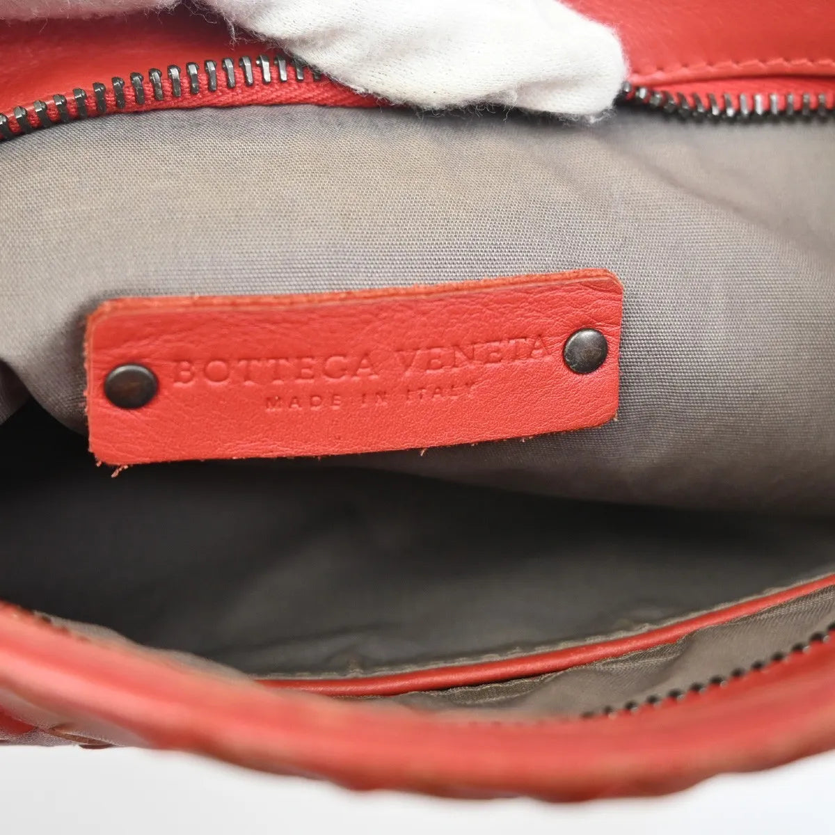 Bottega Veneta Flat Messenger Intrecciato Nappa Red Leather Shoulder Bag Bag (Pre-Owned)
