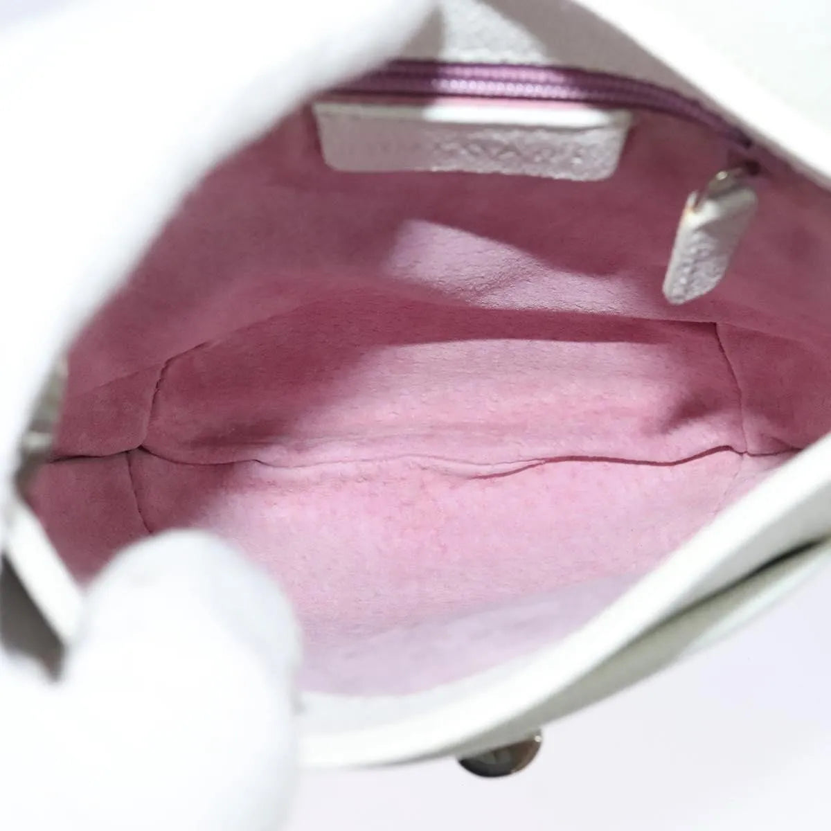 Bvlgari Vintage Leather White Leather Shoulder Bag Bag (Pre-Owned)