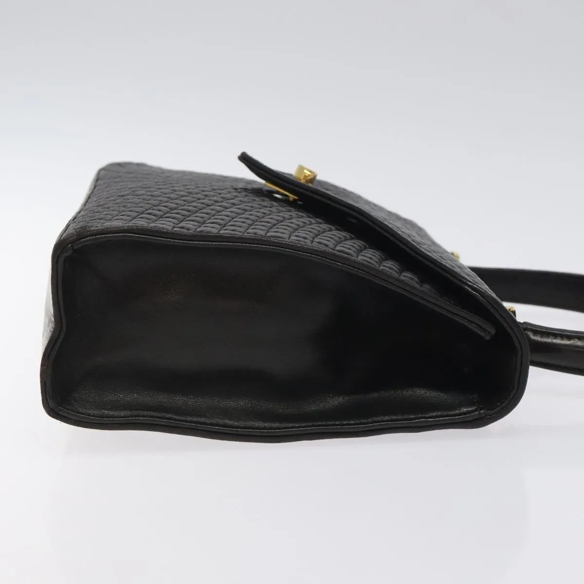 Bally Vintage Quilted Leather Black Leather Handbag (Pre-Owned)