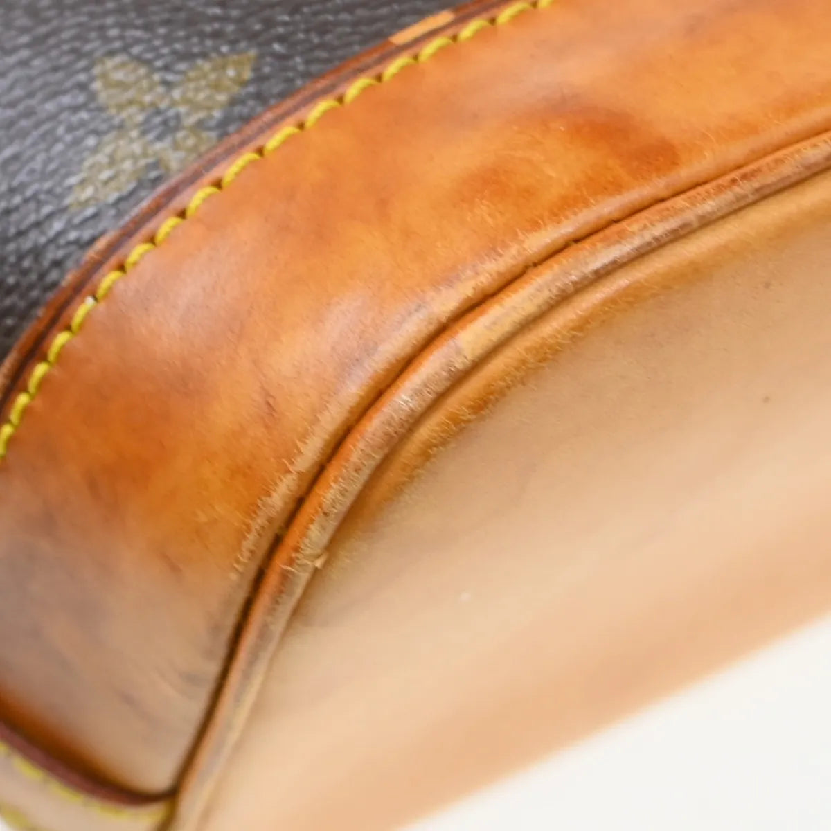 Louis Vuitton Alma Handbag Monogram Canvas Brown Canvas Handbag (Pre-Owned)