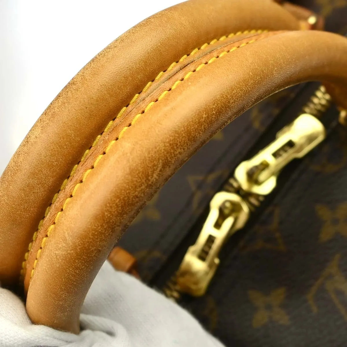 Louis Vuitton Keepall Monogram Canvas Brown Canvas Travel Bag Bag (Pre-Owned)