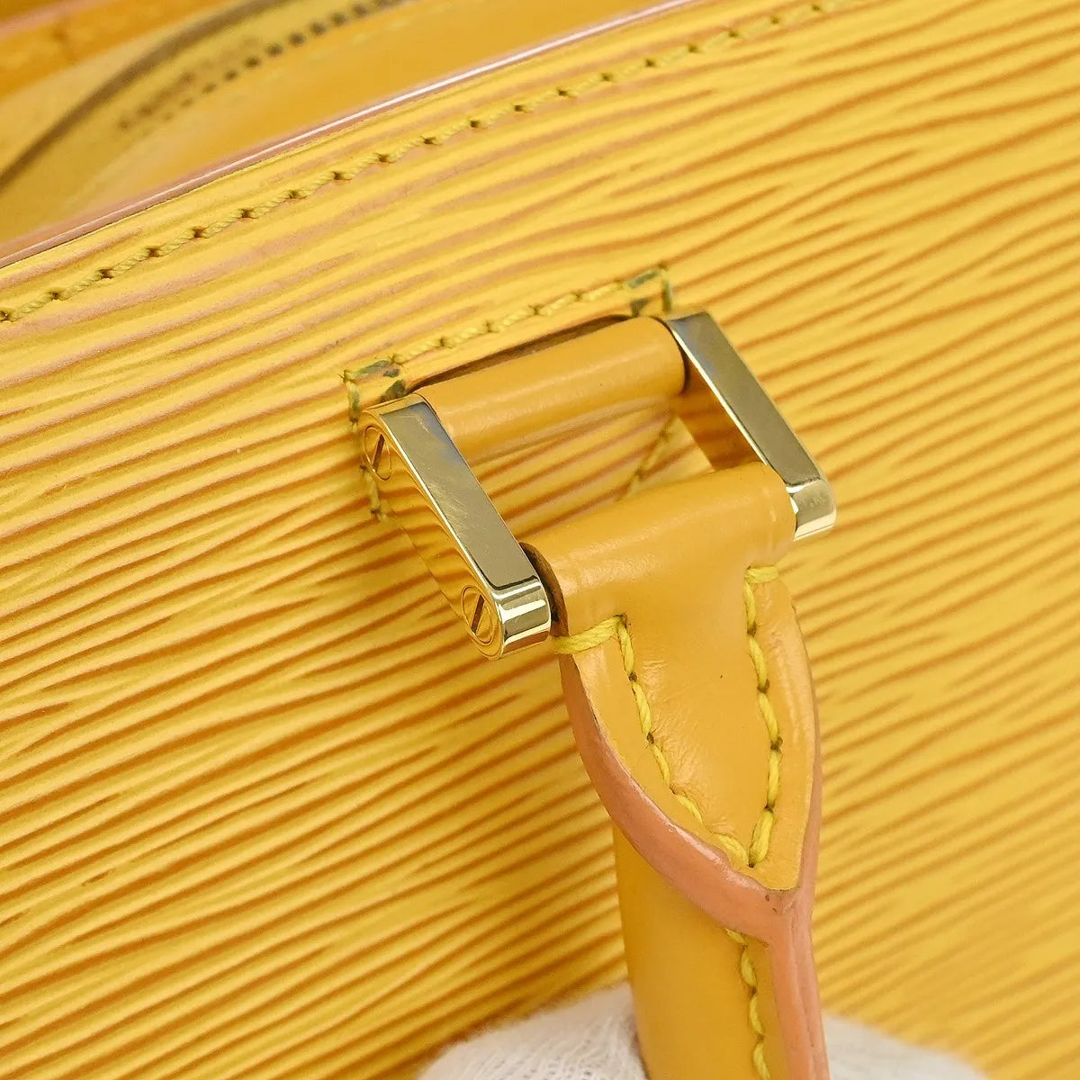 Louis Vuitton Pont Neuf Epi Yellow Leather Handbag (Pre-Owned)