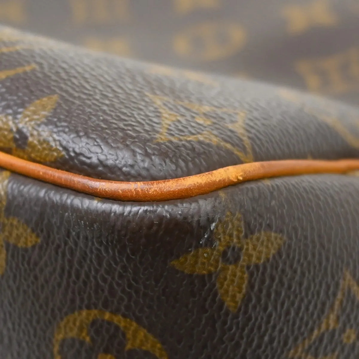 Louis Vuitton Deauville Monogram Canvas Brown Canvas Handbag (Pre-Owned)