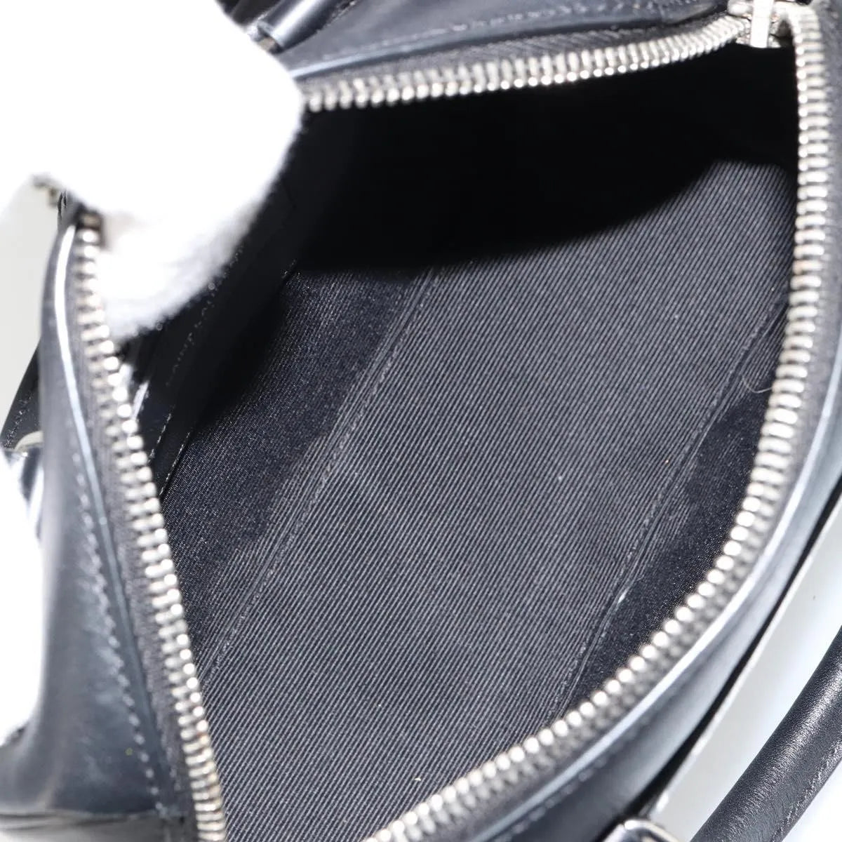 Saint Laurent Classic Baby Duffle Printed Leather Black Leather Handbag (Pre-Owned)