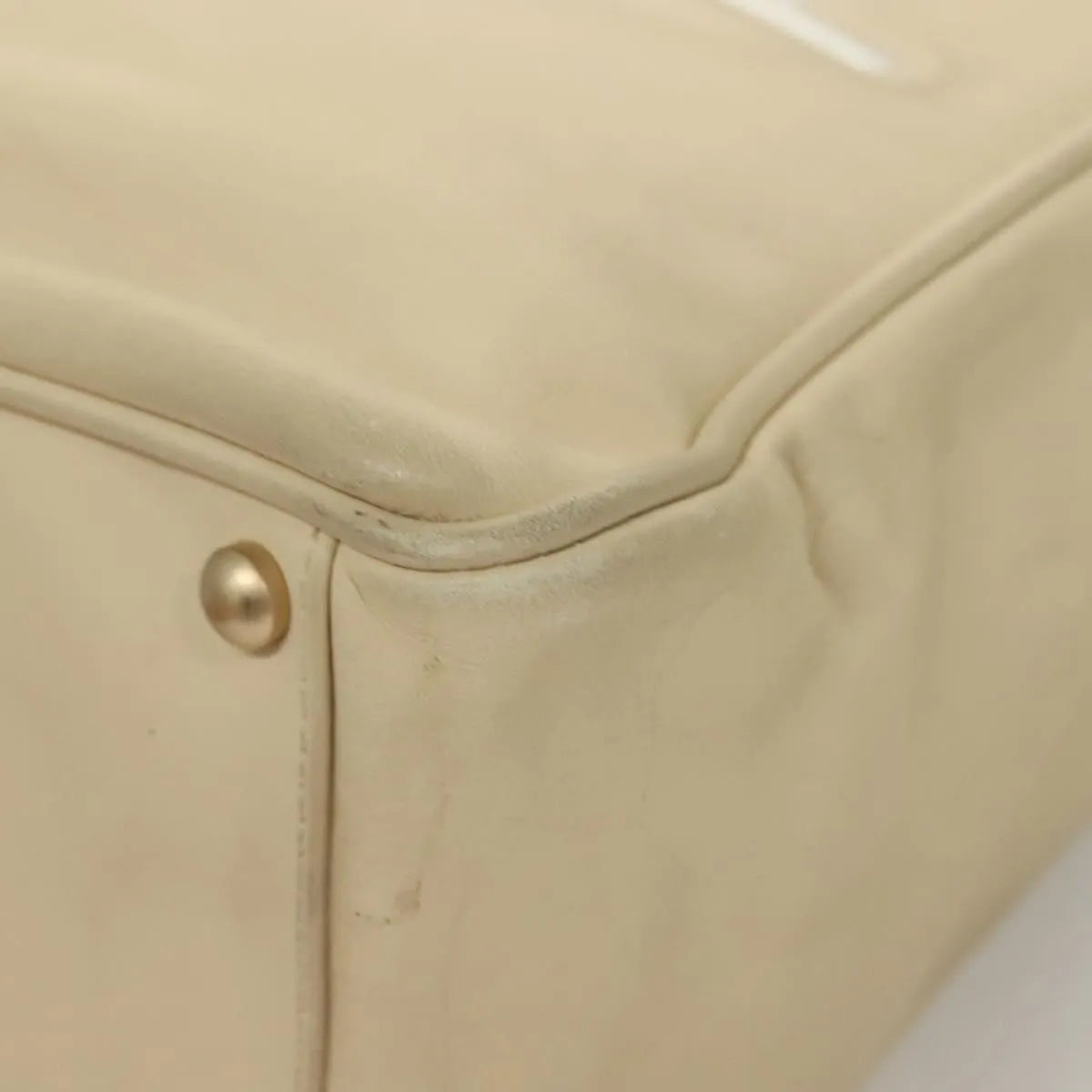 Chanel Camellia Tote Leather Beige Leather Tote Bag Bag (Pre-Owned)