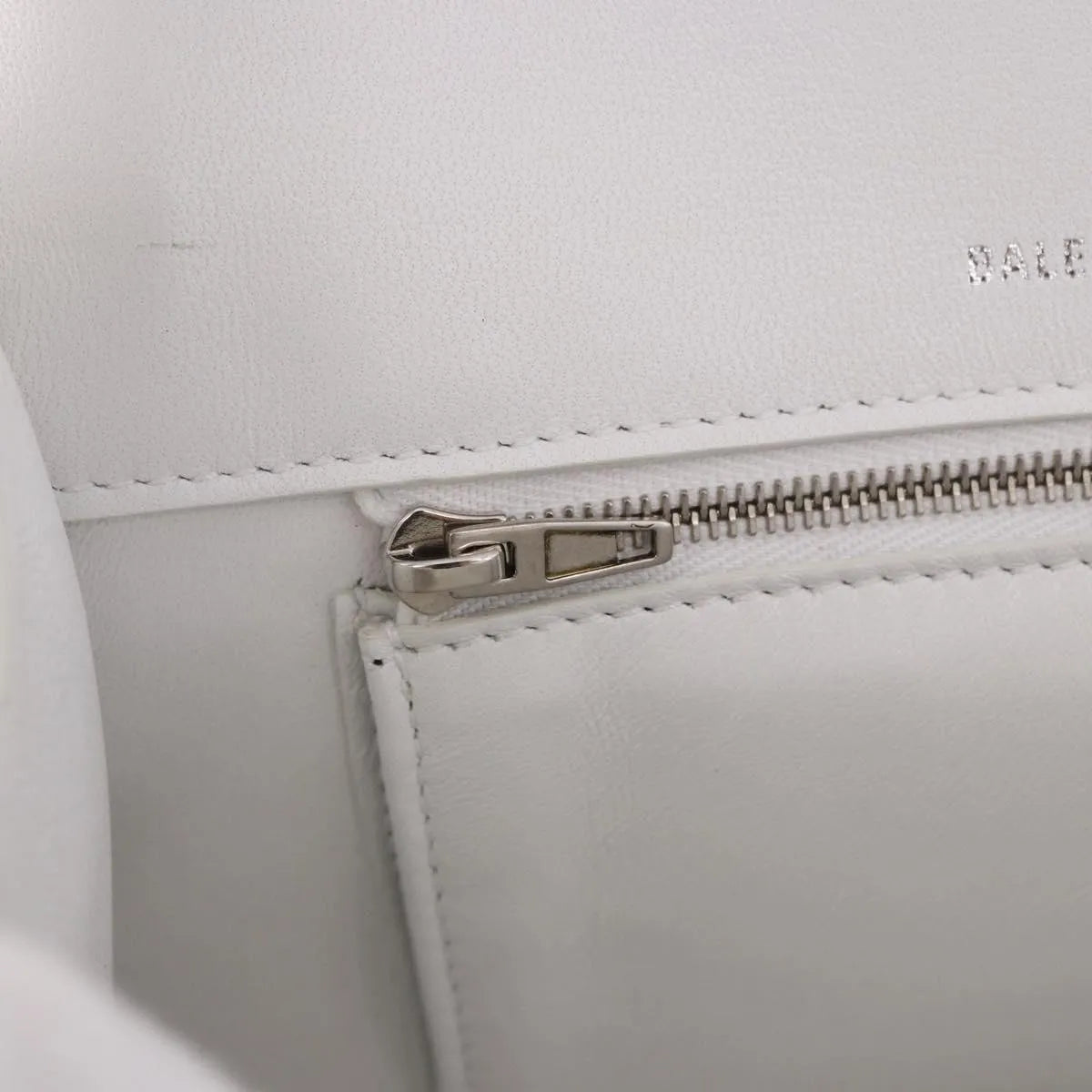 Balenciaga Hourglass Top Handle Leather White Leather Handbag (Pre-Owned)