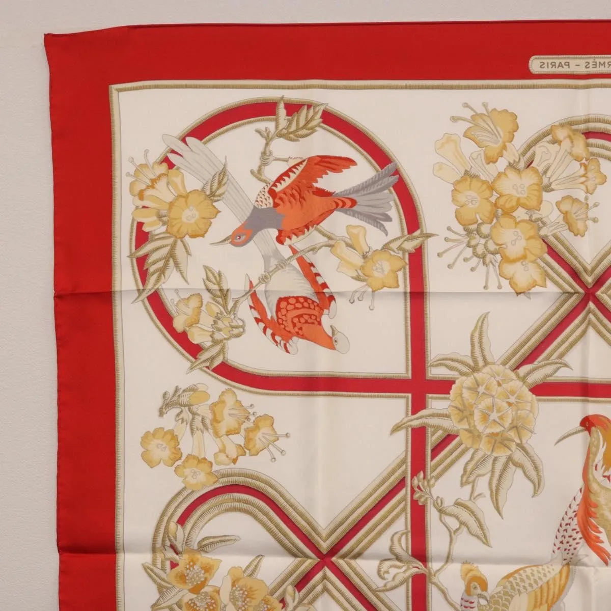 Hermes Carré 90 Silk Multicolor Red Silk Scarve & Shawl Accessory (Pre-Owned)