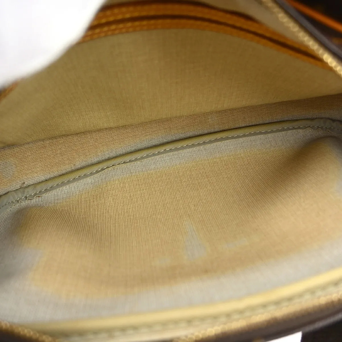 Louis Vuitton Reporter Monogram Canvas Brown Canvas Shoulder Bag Bag (Pre-Owned)