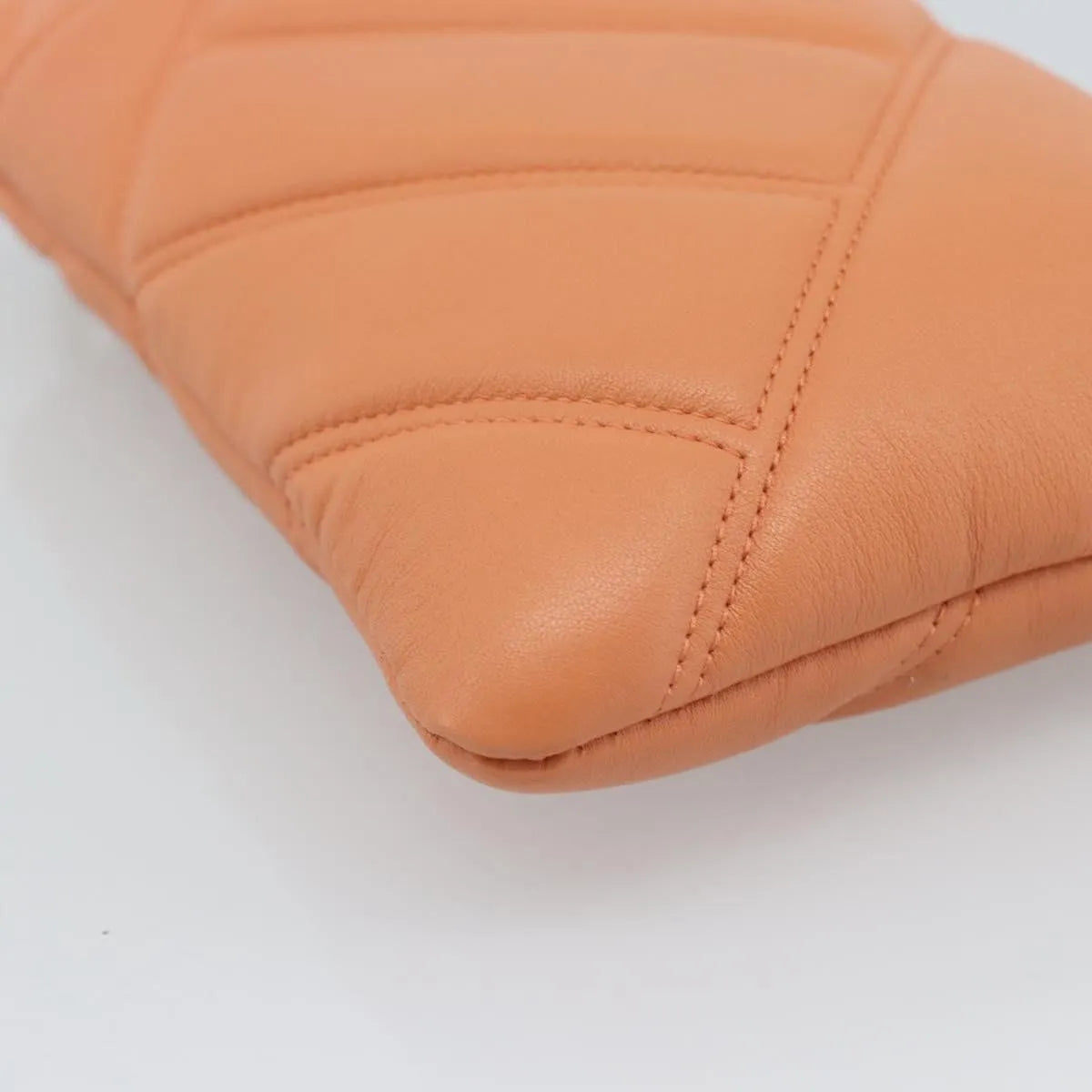 Bvlgari Serpenti Cabochon Phone Holder On Chain Diagonal Quilted Leather Orange Leather Clutche & Pouche Bag (Pre-Owned)