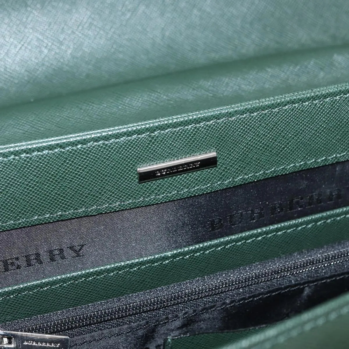 Burberry Briefcase Leather Green Leather Briefcase Bag (Pre-Owned)