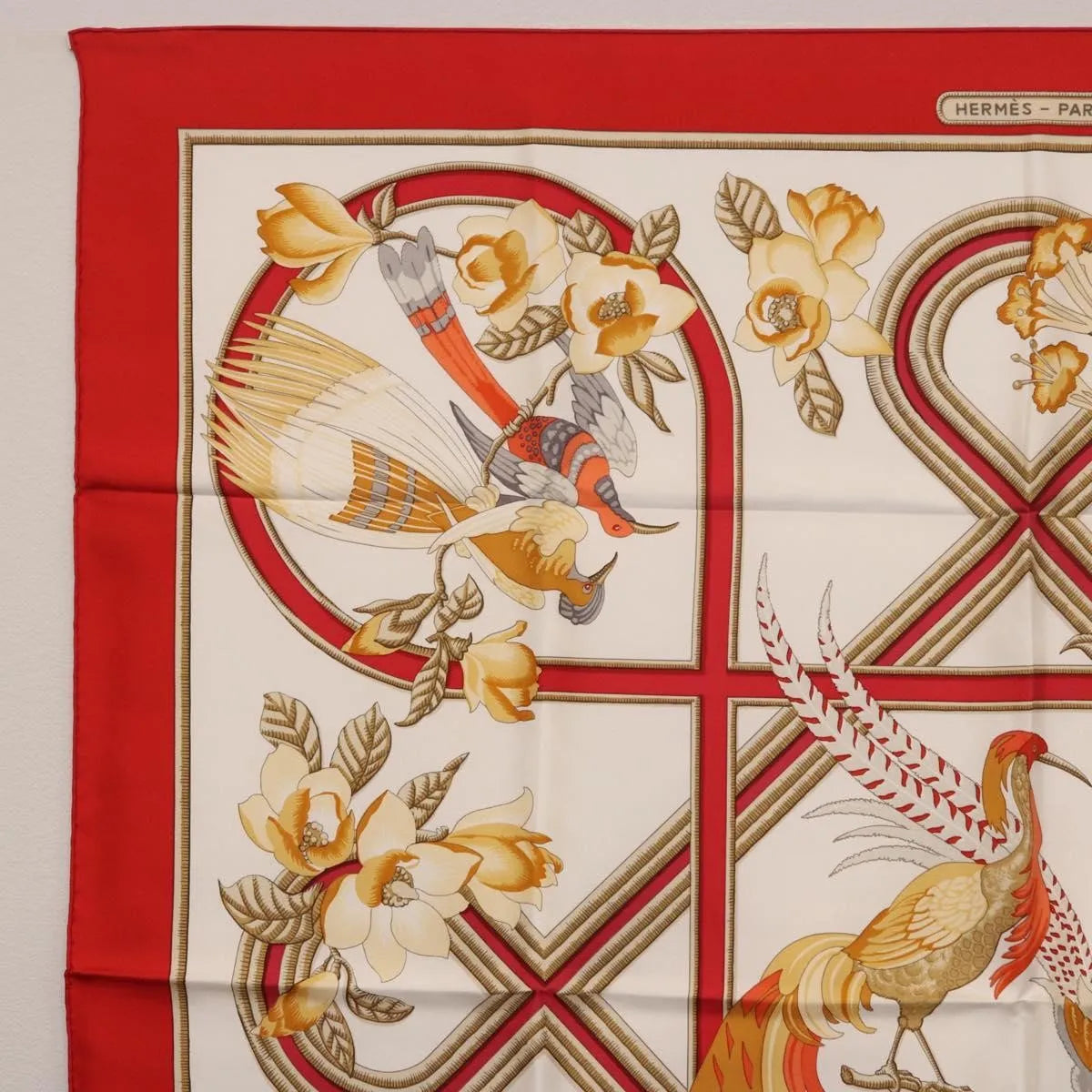 Hermes Carré 90 Silk Multicolor Red Silk Scarve & Shawl Accessory (Pre-Owned)
