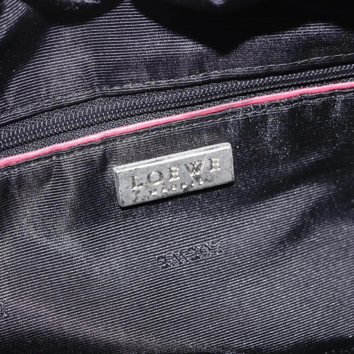 Loewe Vintage Leather Green Leather Shoulder Bag Bag (Pre-Owned)