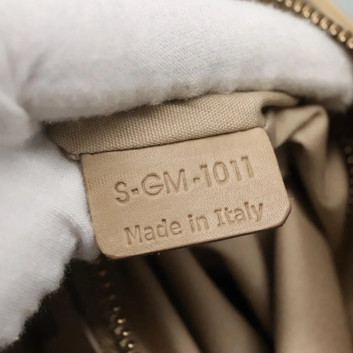 Celine Vintage Leather Beige Leather Handbag (Pre-Owned)