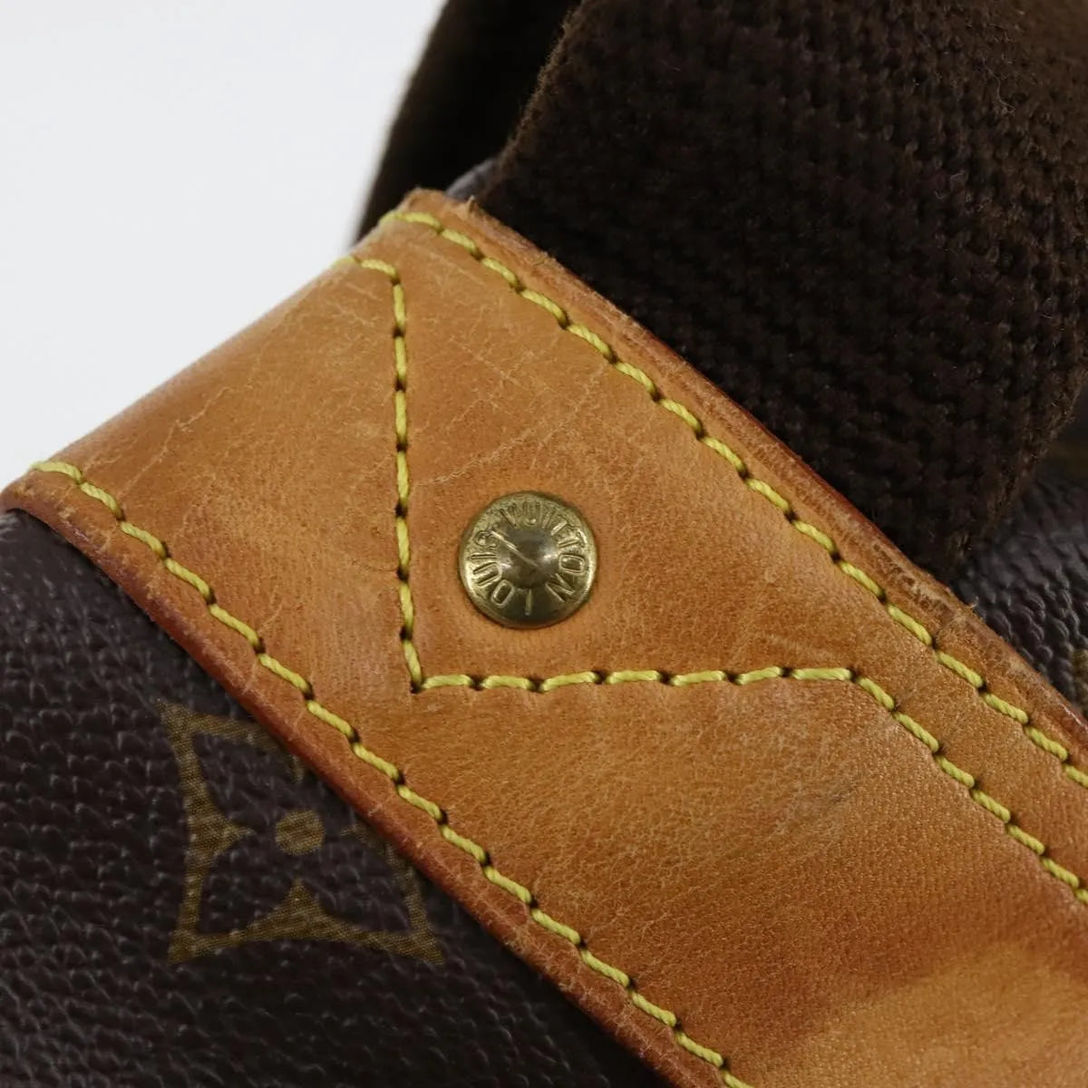 Louis Vuitton Congo Messenger Monogram Canvas Brown Canvas Shoulder Bag Bag (Pre-Owned)