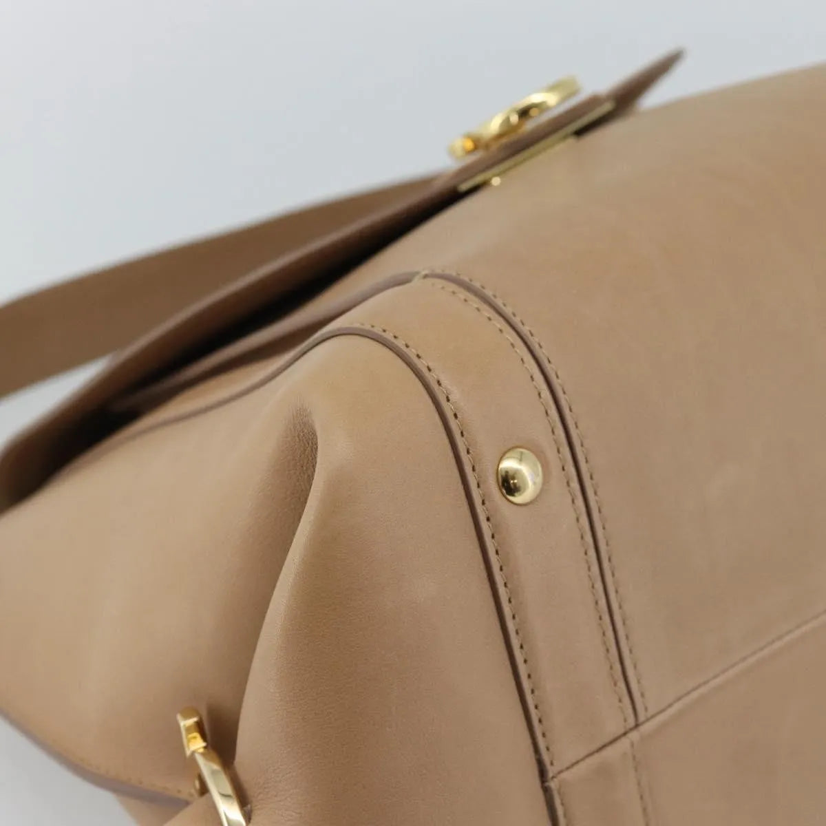Salvatore Ferragamo Sofia Rainbow Saddle Leather Beige Leather Handbag (Pre-Owned)