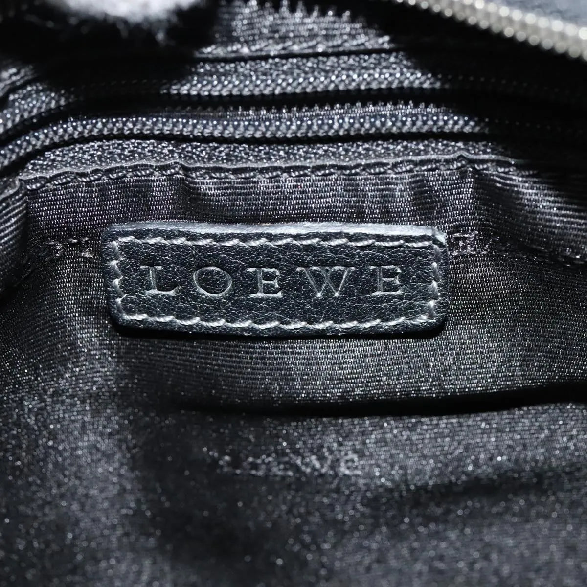 Loewe Vintage Leather Black Leather Shoulder Bag Bag (Pre-Owned)