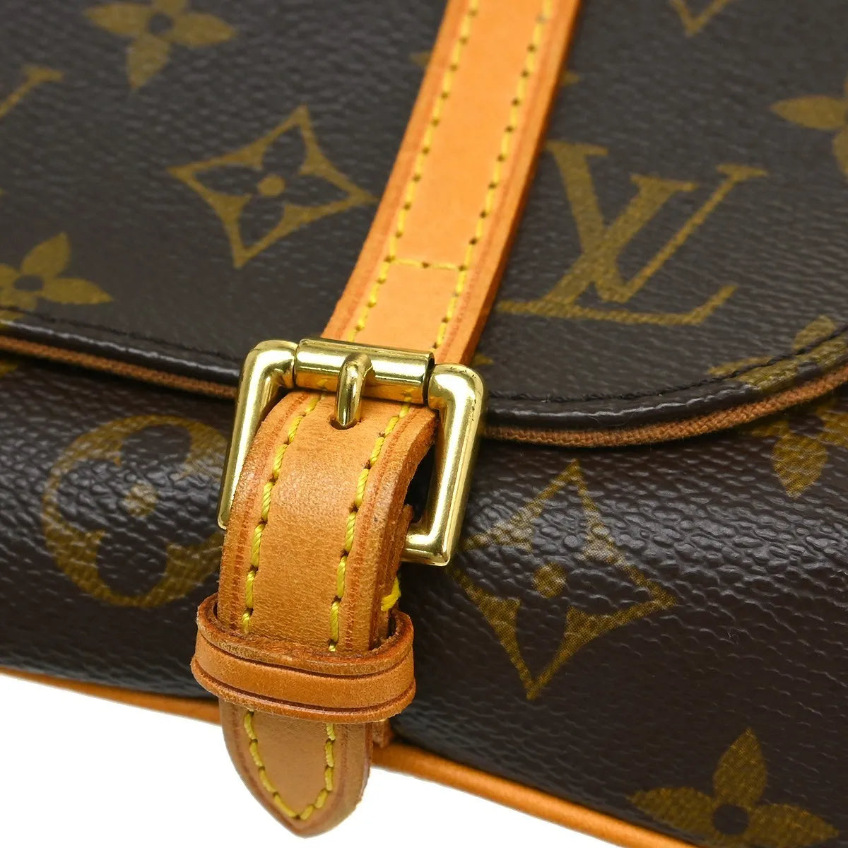 Louis Vuitton Marelle Waist Monogram Canvas Brown Canvas Clutche & Pouche Bag (Pre-Owned)