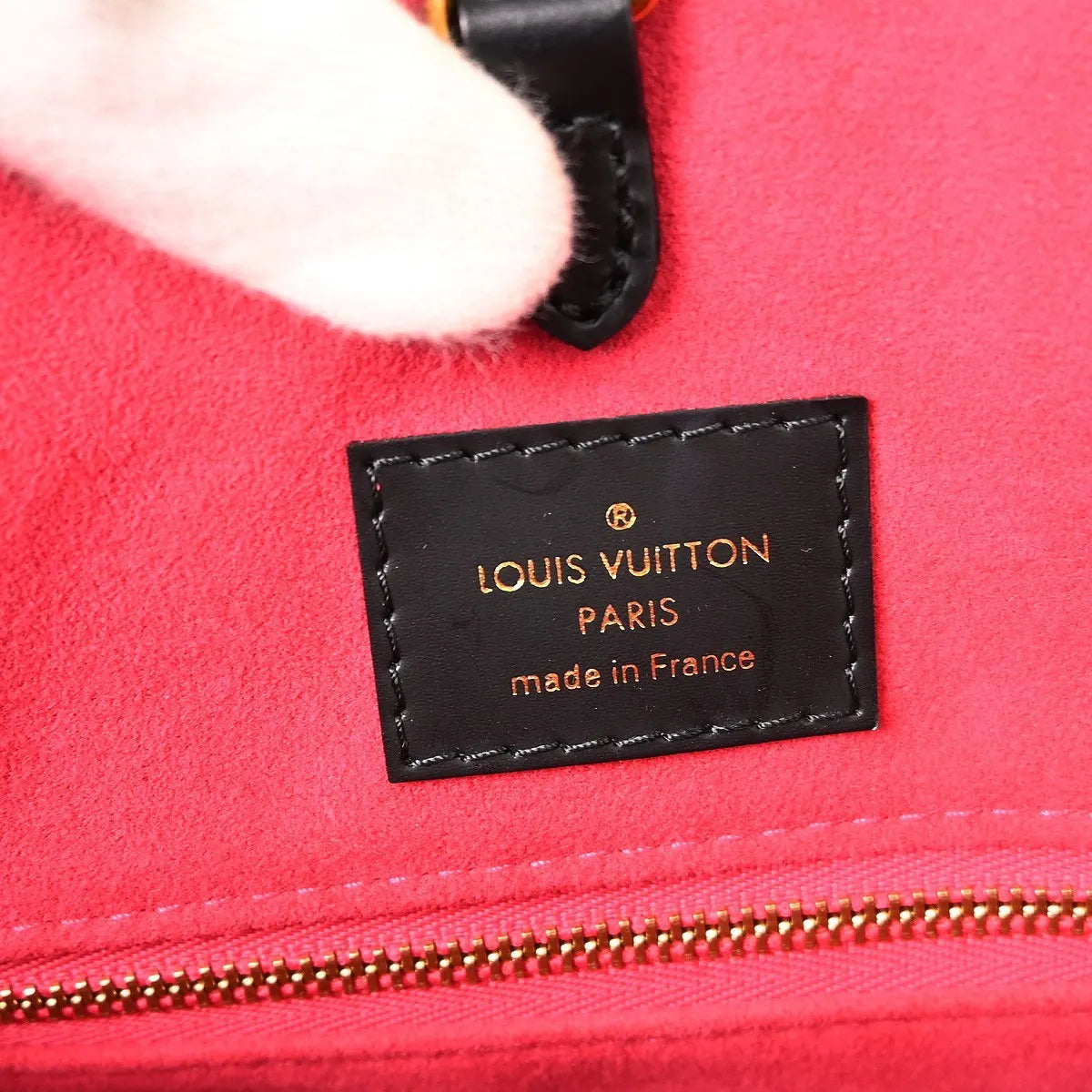 Louis Vuitton Onthego Tote Epi Leather Black Leather Tote Bag Bag (Pre-Owned)