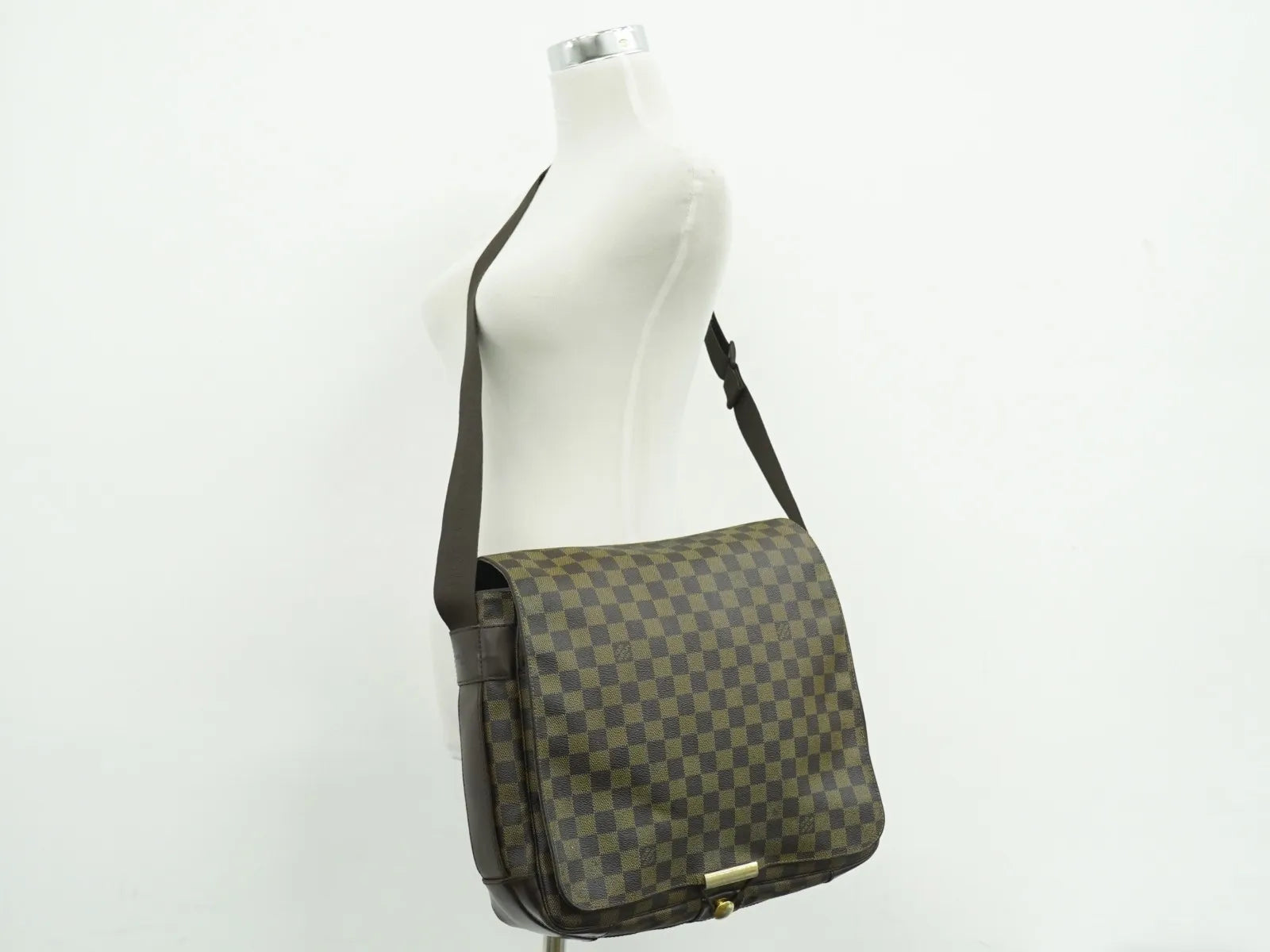 Louis Vuitton Bastille Damier Brown Canvas Shoulder Bag Bag (Pre-Owned)