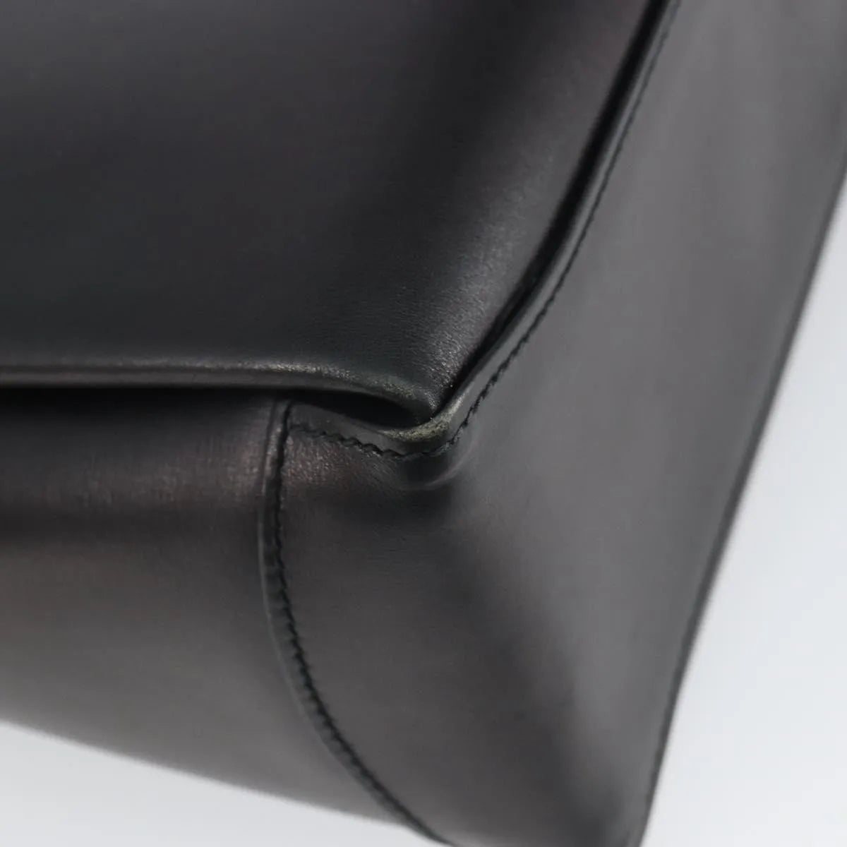 Gucci Vintage Convertible Box Leather Black Leather Handbag (Pre-Owned)