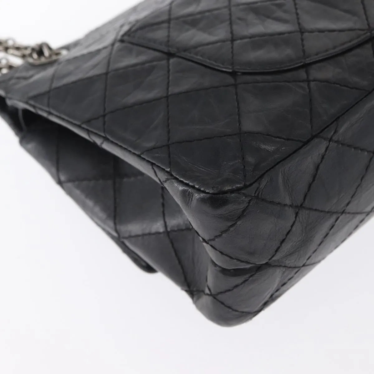 Chanel Reissue 2.55 Flap Quilted Aged Calfskin Black Leather Handbag (Pre-Owned)