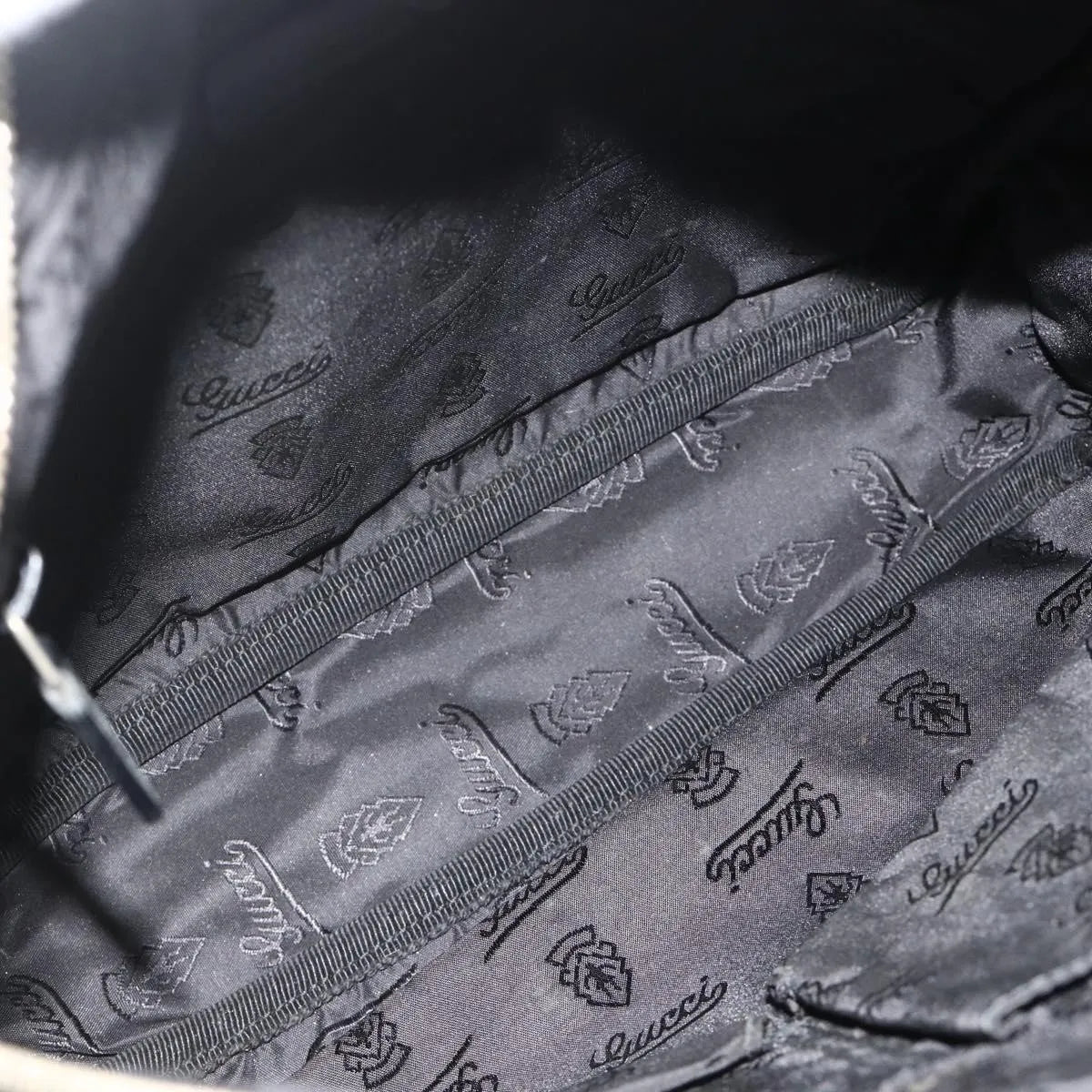 Gucci Front Zip Messenger Guccissima Leather Black Leather Shoulder Bag Bag (Pre-Owned)