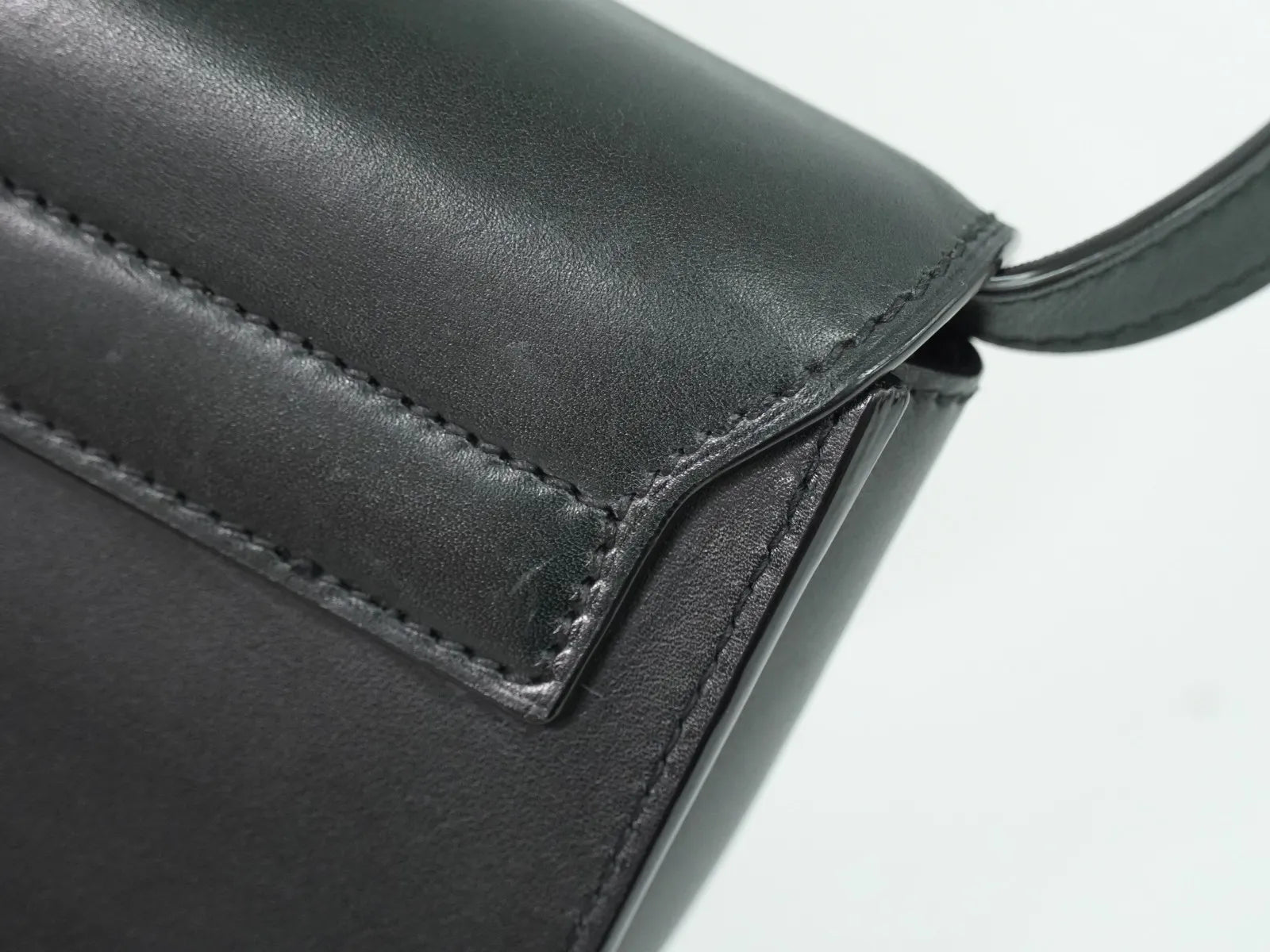 Saint Laurent Kaia Leather Black Leather Shoulder Bag Bag (Pre-Owned)