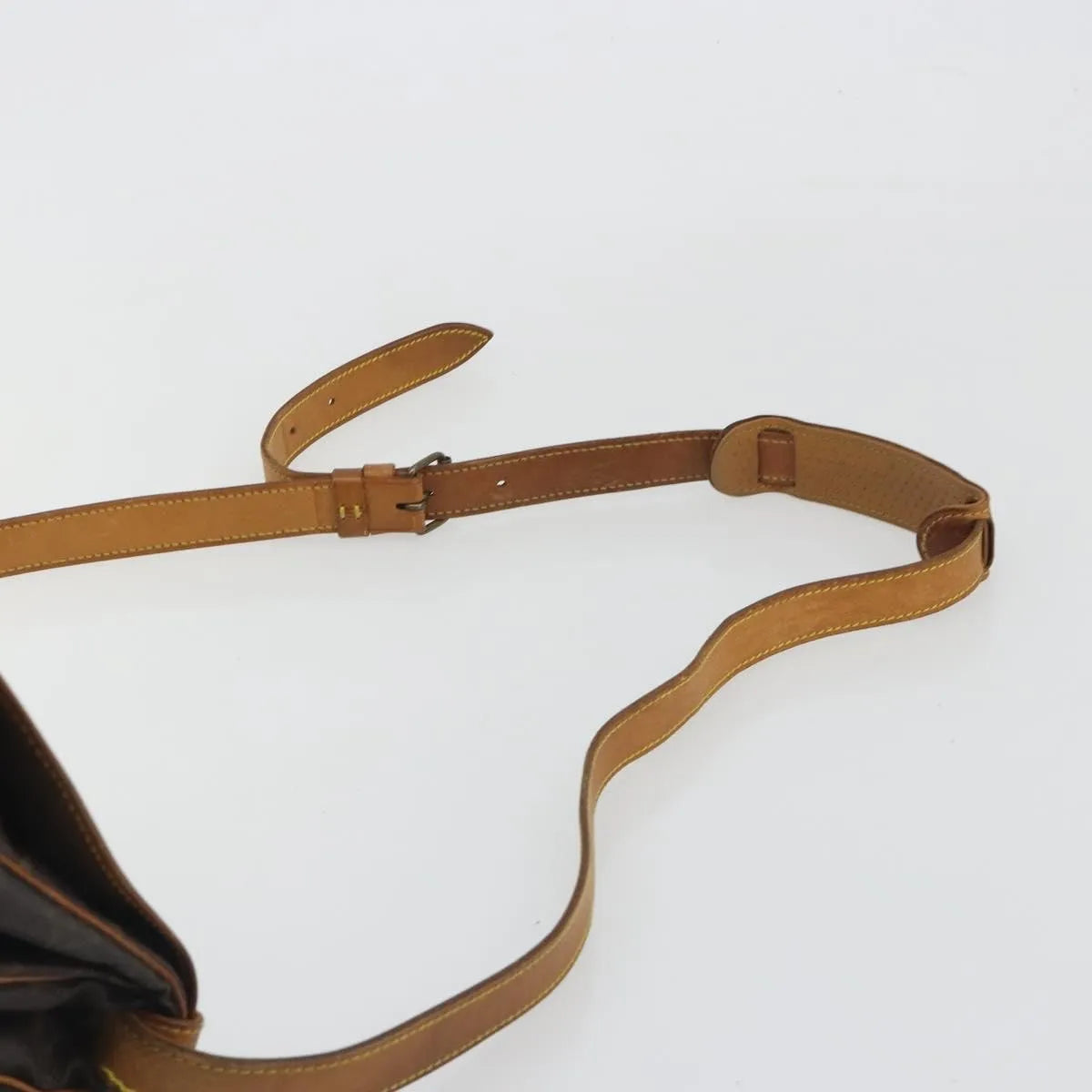 Louis Vuitton Saumur Monogram Brown Canvas Shoulder Bag Bag (Pre-Owned)