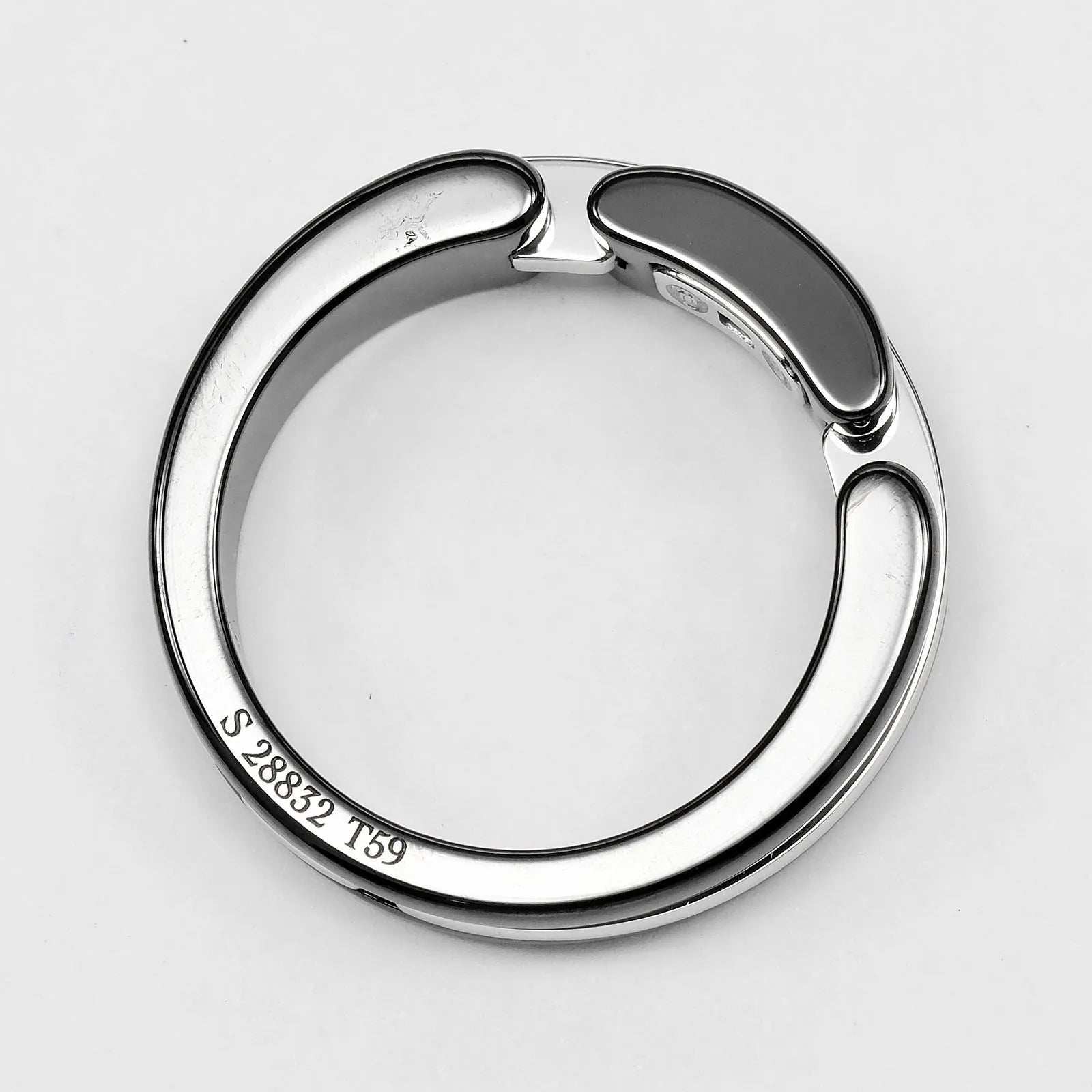 Chanel Ultra 18K White Gold And Ceramic Silver White_Gold Ring Jewelry (Pre-Owned)