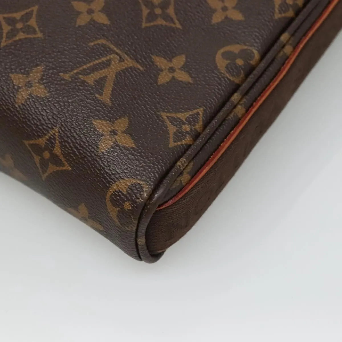 Louis Vuitton Trotteur Beaubourg Monogram Canvas Brown Canvas Shoulder Bag Bag (Pre-Owned)