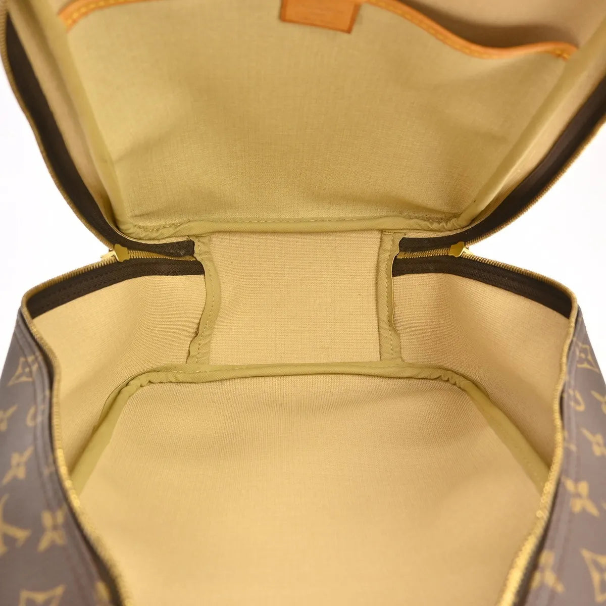Louis Vuitton Excursion Monogram Brown Canvas Handbag (Pre-Owned)
