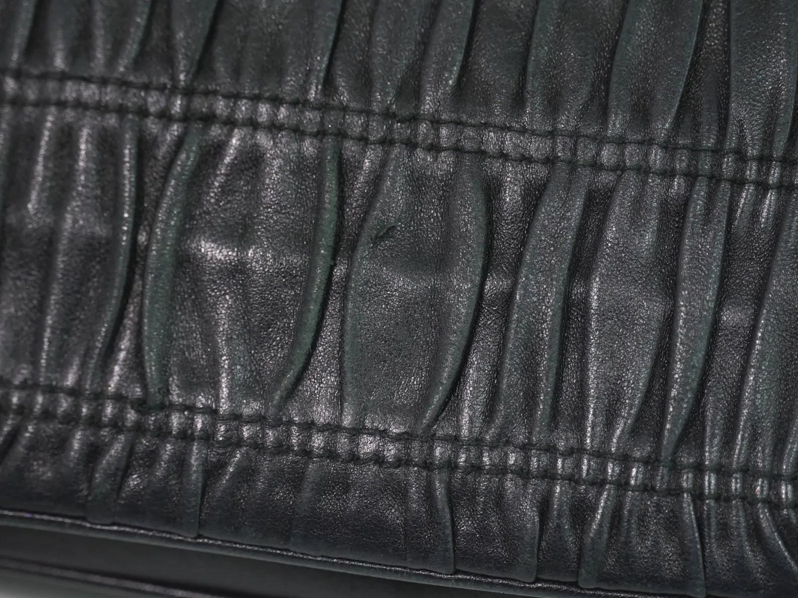 Prada Compartment Chain Flap Nappa Gaufre Black Leather Shoulder Bag Bag (Pre-Owned)