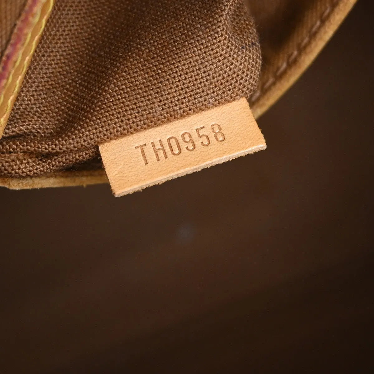 Louis Vuitton Alma Handbag Monogram Canvas Brown Canvas Handbag (Pre-Owned)