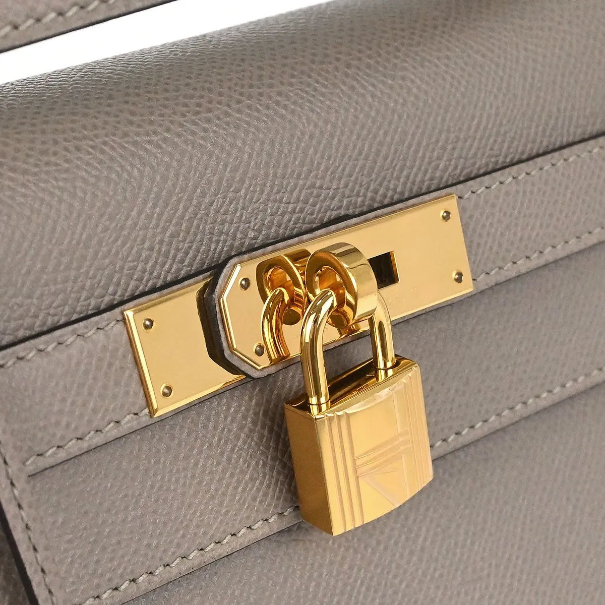 Hermes Kelly Grey Epsom With Gold Hardware Gray Leather Handbag (Pre-Owned)