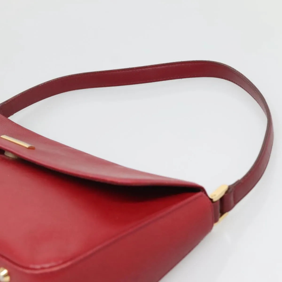 Burberry Vintage Leather Red Leather Shoulder Bag Bag (Pre-Owned)
