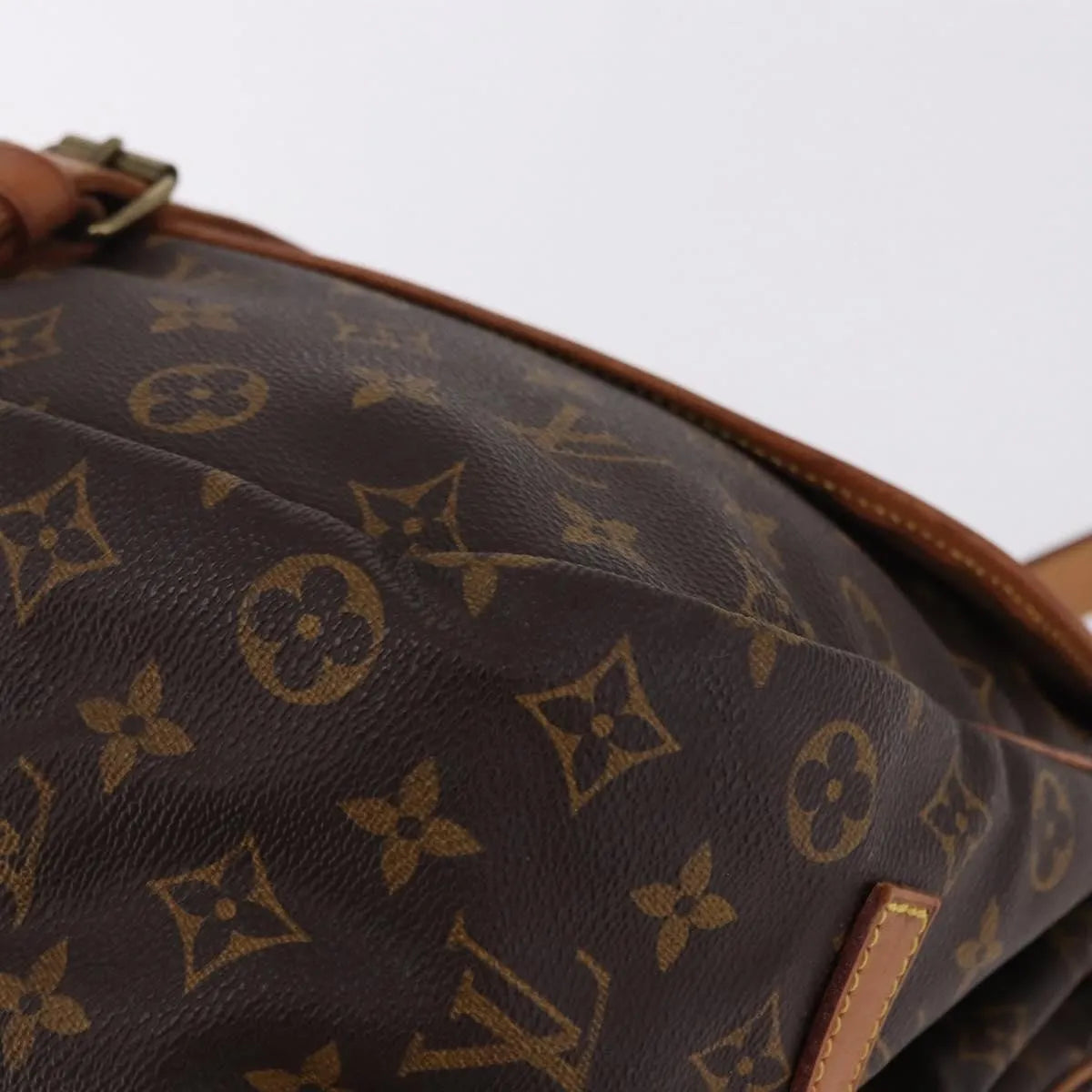 Louis Vuitton Saumur Monogram Brown Canvas Shoulder Bag Bag (Pre-Owned)