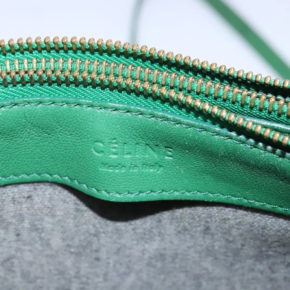 Celine Trio Leather Green Leather Shoulder Bag Bag (Pre-Owned)