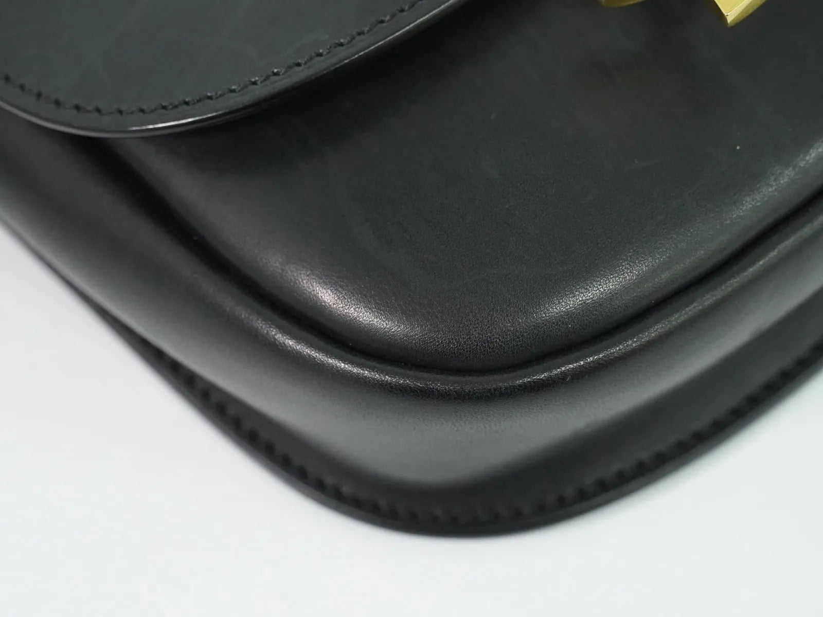 Saint Laurent Kaia Leather Black Leather Shoulder Bag Bag (Pre-Owned)