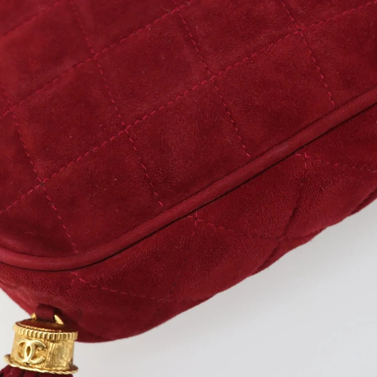 Chanel Vintage Diamond Tassel Quilted Suede Red Suede Shoulder Bag Bag (Pre-Owned)
